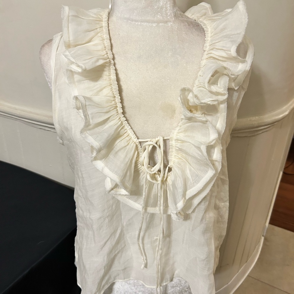 Zara Ivory Ruffle V-Neck Sleeveless Blouse/Medium/NWT